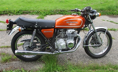 Honda cb 400 four