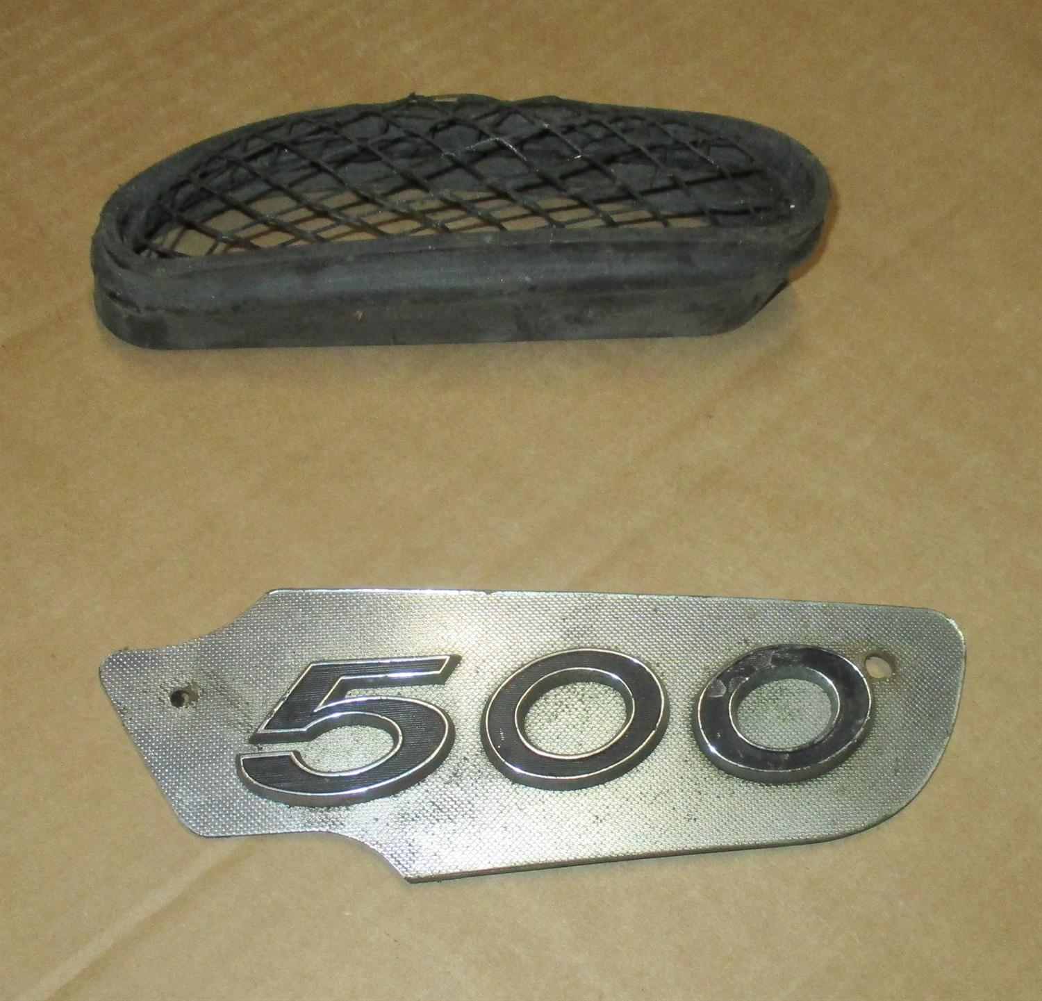 Suzuki T 500 emblem 1 Suzuki T 500 emblem